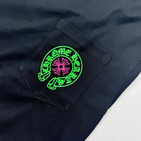 2026新作 Chrome Hearts N级品 クロムハーツ ロングTシャツ STAFFホースシュー ネオンプリント 長袖 カットソー 人気アイテム 男女兼用