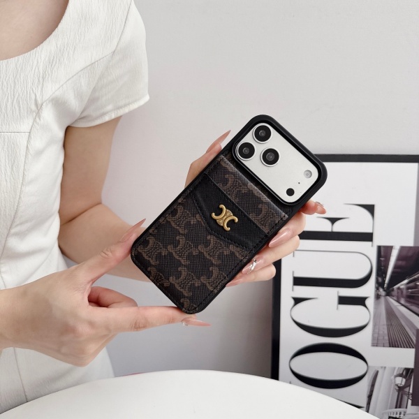 2026新作 CELINE 激安 セリーヌ スマホケース トリオンフ柄 カード収納 スタンド機能付き メタルロゴ 多機能 携帯ケース 人気アイテム