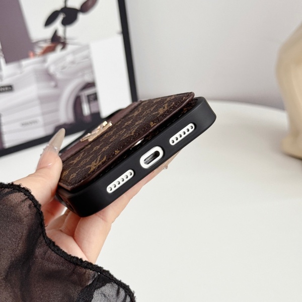 LOUIS VUITTON 激安 ルイ・ヴィトン iPhoneケース カードケース一体型 モノグラム メタルロゴ 収納力抜群 人気アイテム
