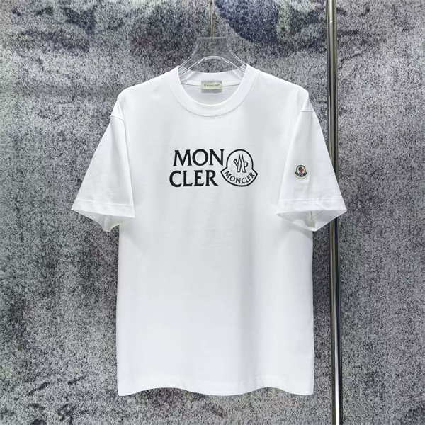 フロントロゴ 袖ワッペン 2026注目作 MONCLER モンクレール コピー 半袖Tシャツ スポーティーシック