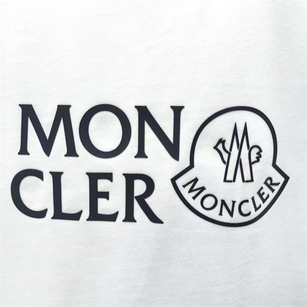 フロントロゴ 袖ワッペン 2026注目作 MONCLER モンクレール コピー 半袖Tシャツ スポーティーシック