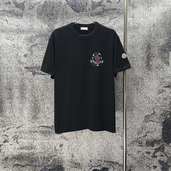 ロゴパッチ クリーンスタイル デイリー使い MONCLER モンクレール コピー 半袖Tシャツ センス漂う一着
