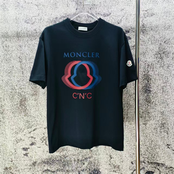 アイコンモチーフ ロゴグラフィック スタイリッシュ MONCLER モンクレール コピー 半袖Tシャツ 注目作