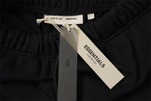 ナンバープリント イージーウエスト スポーティー系 ESSENTIALS エッセンシャルズ コピー ハーフパンツ