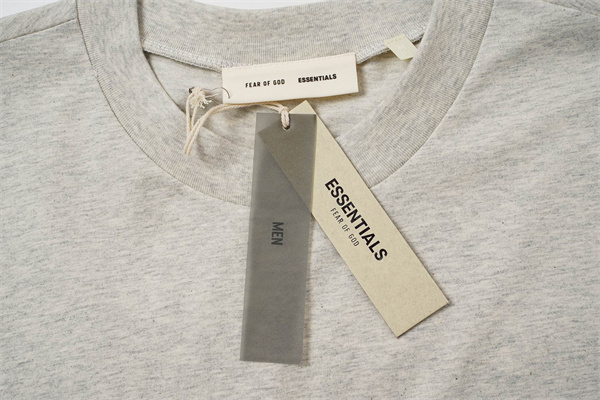 ビッグプリント レタリングデザイン 旬スタイル ESSENTIALS エッセンシャルズ コピー 半袖Tシャツ カジュアル定番