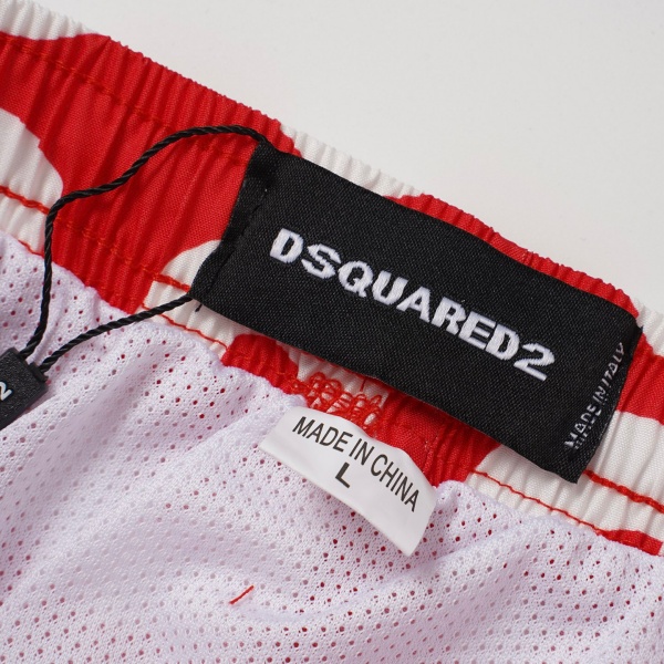 ホワイトタイポグラフィ総柄レッドスイムショーツ ディースクエアード 激安 メッシュ裏地 DSQUARED2メープルパッチ短パン