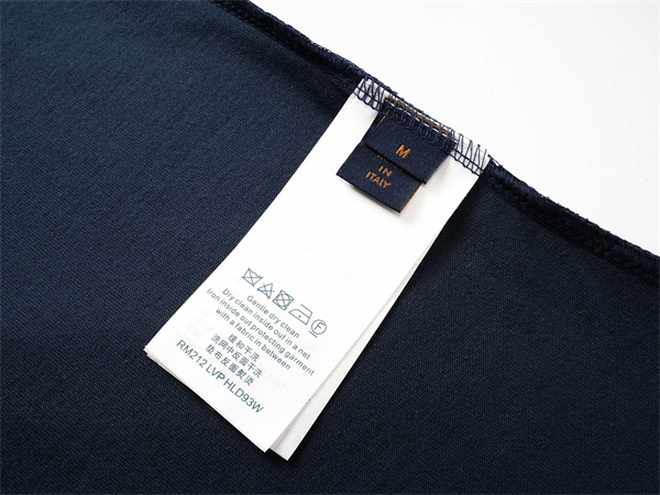 グラフィックデザイン フロントモチーフ 旬コーデ LOUIS VUITTON ルイヴィトン コピー 半袖Tシャツ ファッションアイテム