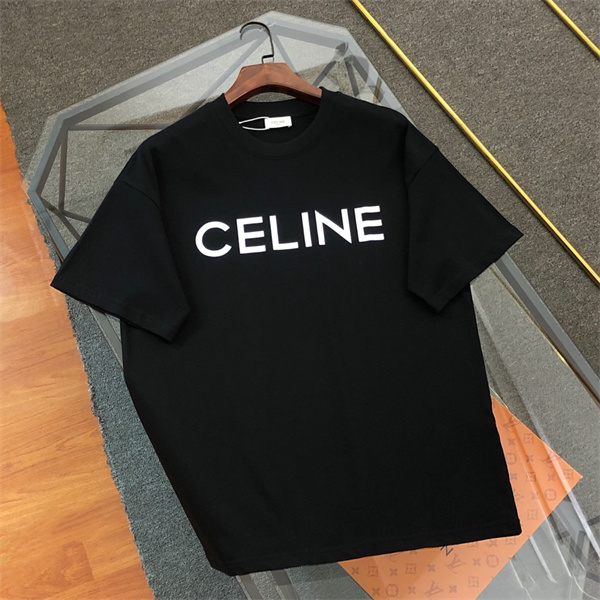 高品質CELINE セリーヌｔシャツコピー2026春夏定番アイテムシンプルデザインユニセックス