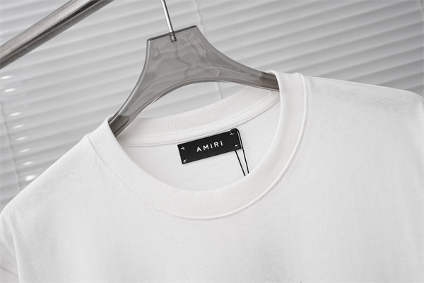 フロントレタリング ヴィンテージ感 ロックテイスト AMIRI アミリ コピー 半袖Tシャツ デザイン性