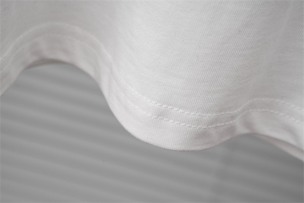 レタリンググラフィック ブランドモチーフ コットンウェア AMIRI アミリ コピー 半袖Tシャツ ヴィンテージテイスト