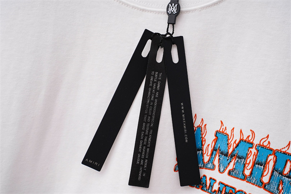 レタリングデザイン カジュアルテイスト 高評価アイテム AMIRI アミリ コピー 半袖Tシャツ 話題アイテム