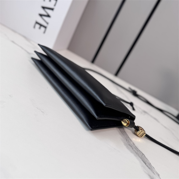 個性的☆☆LOEWE Joya ロエベクラッチバッグコピー2026最新オシャレショルダー付き