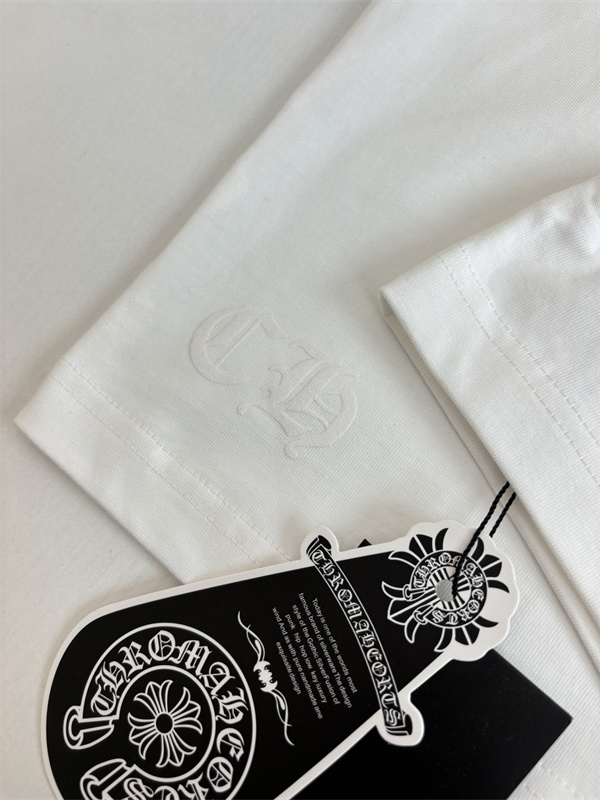 フローラルパッチ 存在感 人気アイテム CHROME HEARTS クロムハーツ コピー 半袖Tシャツ トレンド感