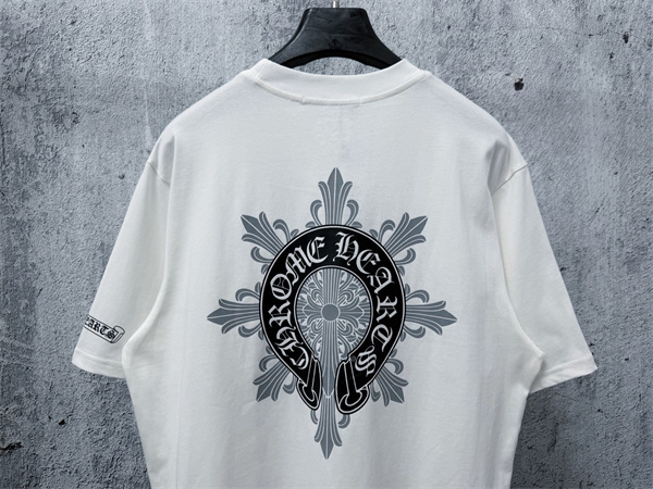 サークルモチーフ 袖ロゴディテール ベーシックライン CHROME HEARTS クロムハーツ コピー 半袖Tシャツ 高評価