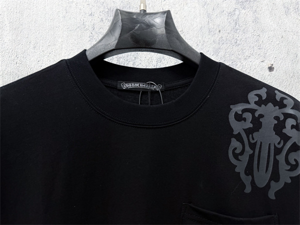 アイコンモチーフ 胸元アクセント シンプルライン CHROME HEARTS クロムハーツ コピー 半袖Tシャツ 愛用者多数