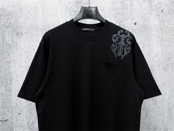 アイコンモチーフ 胸元アクセント シンプルライン CHROME HEARTS クロムハーツ コピー 半袖Tシャツ 愛用者多数