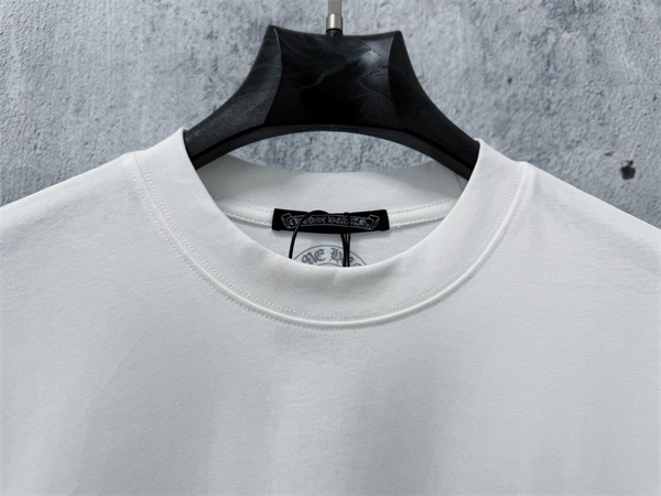 フローラルアイコン 胸元デザイン シンプルフォルム CHROME HEARTS クロムハーツ コピー 半袖Tシャツ 高評価アイテム