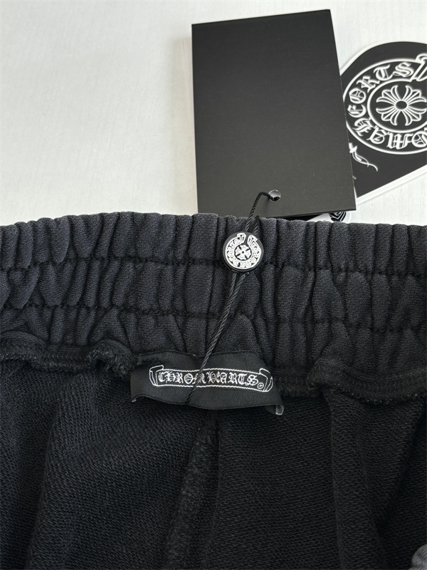クロスモチーフ 刺繍デザイン イージー仕様 コーデ映え CHROME HEARTS クロムハーツ コピー ハーフパンツ 2026新作
