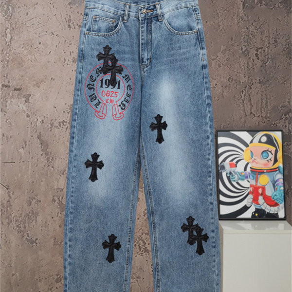 クロスモチーフ 刺繍デザイン ヴィンテージ加工 CHROME HEARTS クロムハーツ コピー デニムパンツ スタイリング自在