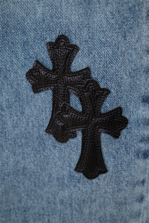 クロスモチーフ 刺繍デザイン ヴィンテージ加工 CHROME HEARTS クロムハーツ コピー デニムパンツ スタイリング自在
