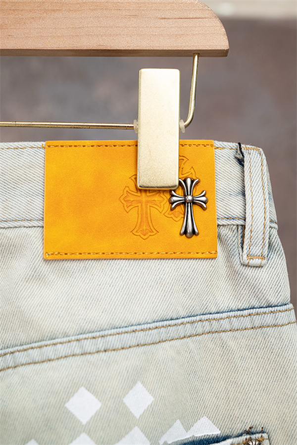 ダメージ加工 ブリーチデザイン ワイドシルエット CHROME HEARTS クロムハーツ コピー デニムパンツ トレンド感