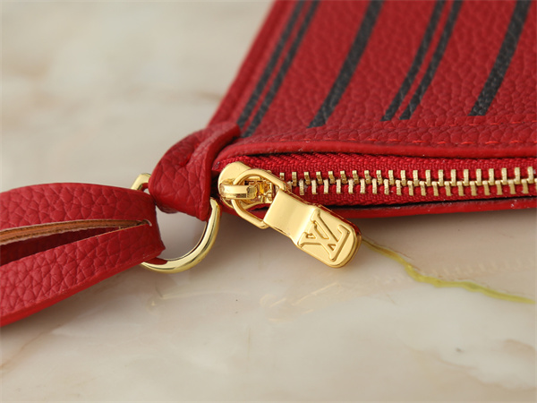 トートシルエット バイカラーデザイン 軽やか収納 アクティブスタイル LOUIS VUITTON ルイヴィトン コピー バッグ 限定コレクション