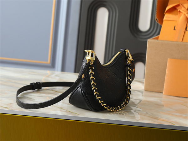 ハーフムーンシルエット ゴールドチェーン ミニサイズ タイムレスデザイン LOUIS VUITTON ルイヴィトン コピー バッグ 大人エレガント