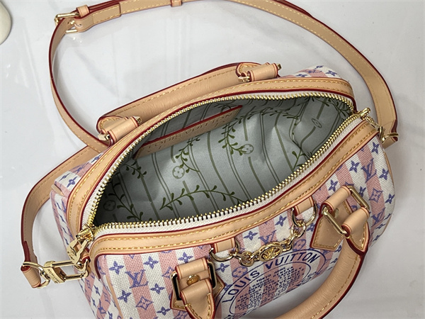 20cm ショルダーストラップ付き キャンバスフォルム 柔らかカラー LOUIS VUITTON ルイヴィトン コピー ハンドバッグ フェミニンコーデ
