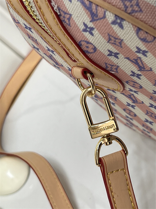 25cm ショルダーストラップ付き コンパクトサイズ クラシックムード LOUIS VUITTON ルイヴィトン コピー ハンドバッグ 使いやすい形状