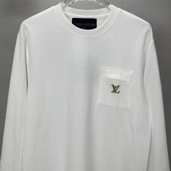 2026新作 胸ポケット金具 ルイ・ヴィトン 上品な抜け感 Louis Vuitton 長袖Tシャツ