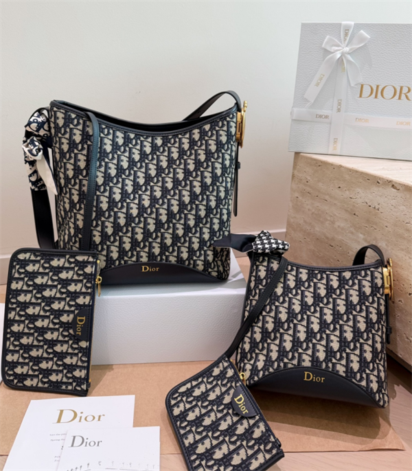 軽量・耐久性抜群Dior Medaillonディオールショルダーバッグコピー通勤＆カジュアル対応大容量
