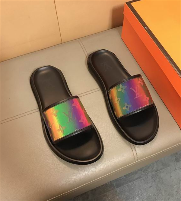 LOUIS VUITTONルイヴィトンサンダルメンズコピー2026年度最新カラー登場 エアクッション搭載