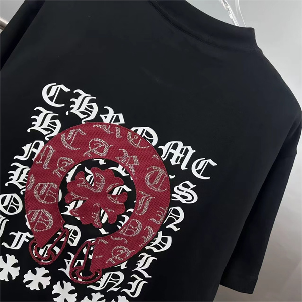 クロスモチーフ刺繍 ミニマルデザイン CHROME HEARTS クロムハーツ コピー 半袖Tシャツ メンズファッション 高級ブランド