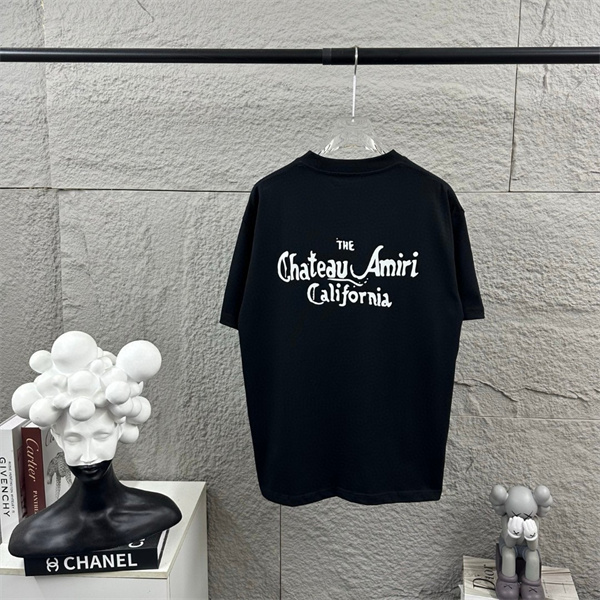 ミニマルデザイン クルーネック仕様 AMIRI アミリ コピー 半袖Tシャツ 柔らかな着用感 大人カジュアル 注目アイテム