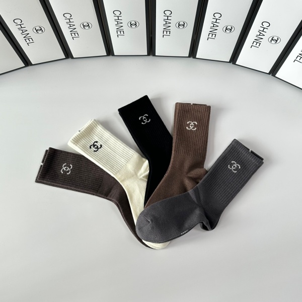 限定入荷 リブ編みワンポイント シャネル ミドル丈ソックス CHANEL 5足セット 箱付き