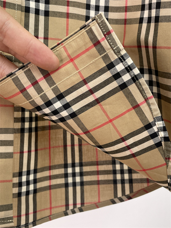 パターンシャツ ボタンフロント ナチュラルライン BURBERRY バーバリー コピー 半袖シャツ 大人カジュアル 話題モデル