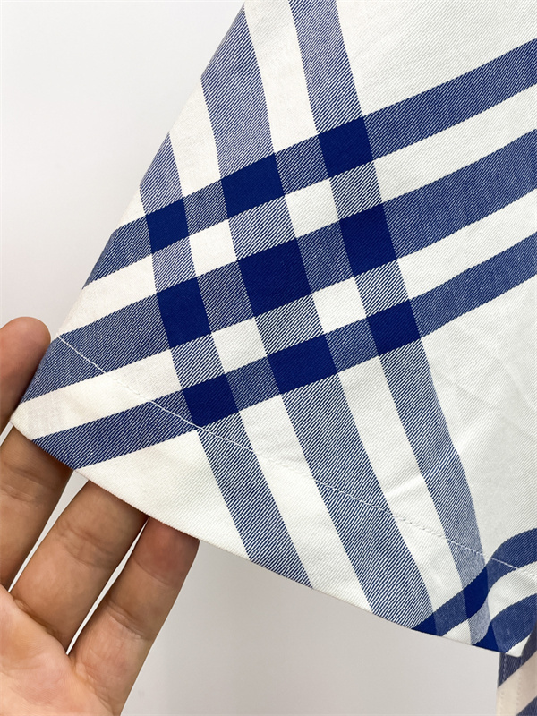 オーバーチェック柄 レギュラーカラー パターンワーク BURBERRY バーバリー コピー 半袖シャツ 爽快な印象 春夏スタイル