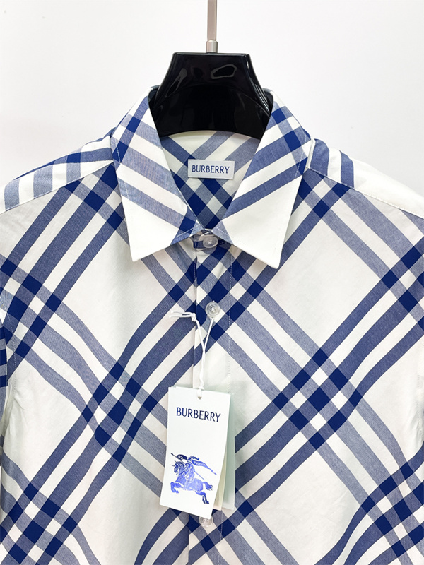 オーバーチェック柄 レギュラーカラー パターンワーク BURBERRY バーバリー コピー 半袖シャツ 爽快な印象 春夏スタイル