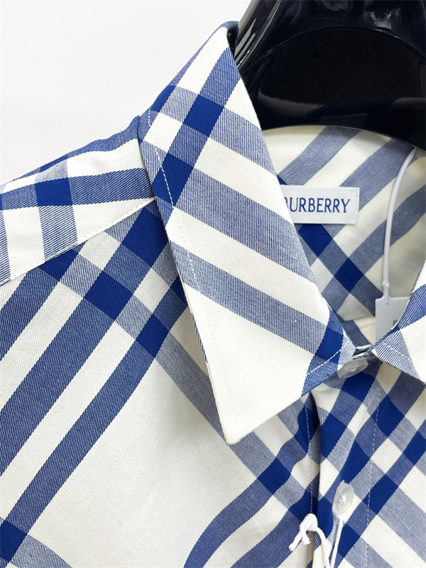 オーバーチェック柄 レギュラーカラー パターンワーク BURBERRY バーバリー コピー 半袖シャツ 爽快な印象 春夏スタイル