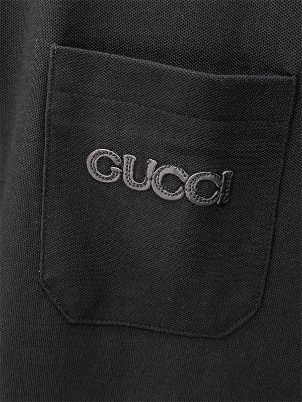 カラートリムデザイン シンプルフォルム 胸元パッチディテール GUCCI グッチ コピー ポロシャツ スマートカジュアル 売れ筋