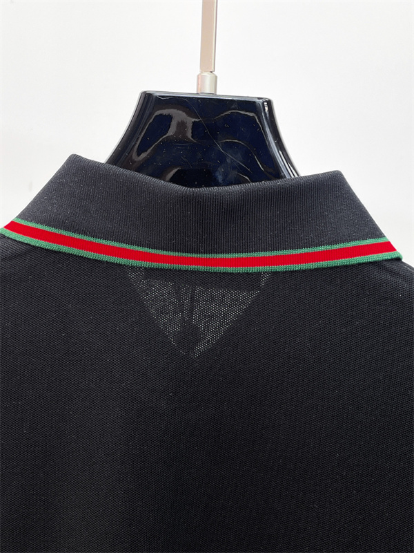 カラートリムデザイン シンプルフォルム 胸元パッチディテール GUCCI グッチ コピー ポロシャツ スマートカジュアル 売れ筋