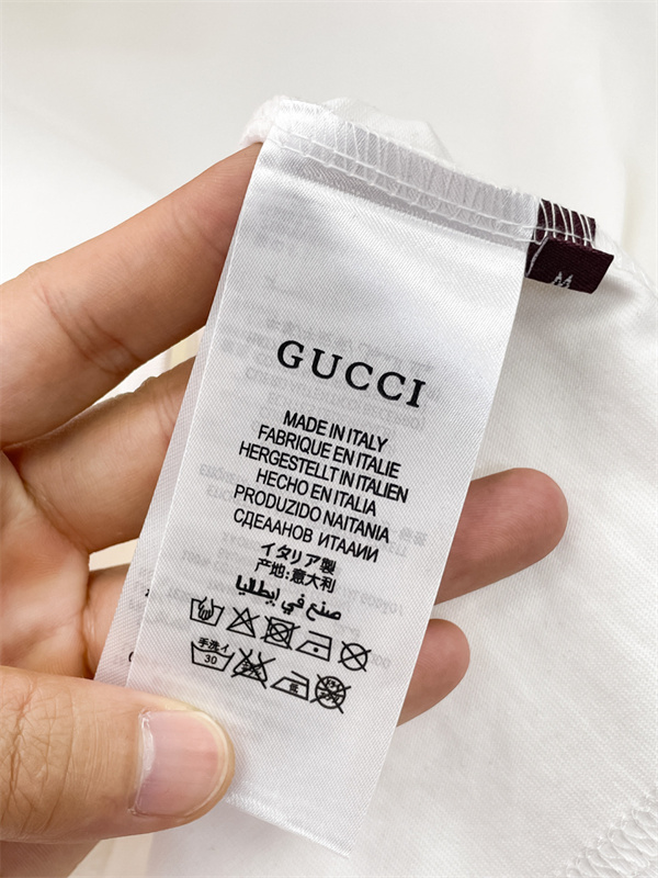アイコンモチーフ コットンライク素材 ストレートフォルム GUCCI グッチ コピー 半袖Tシャツ レトロテイスト 売れ筋モデル