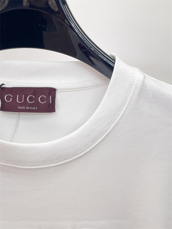 アイコンモチーフ コットンライク素材 ストレートフォルム GUCCI グッチ コピー 半袖Tシャツ レトロテイスト 売れ筋モデル