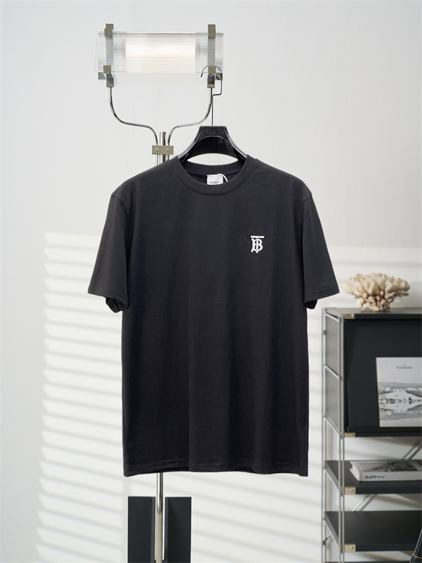 コットンライク素材 リラックスシルエット 快適な着用感 BURBERRY バーバリー コピー 半袖Tシャツ ワードローブアイテム