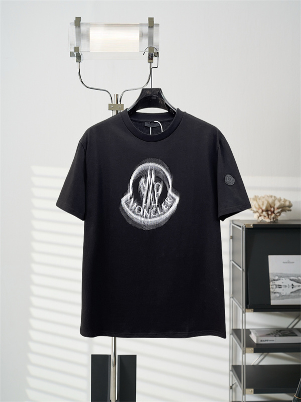 コットンウェア レギュラーフィット 柔らかな風合い MONCLER モンクレール コピー 半袖Tシャツ 着回し自在 デイリートップス