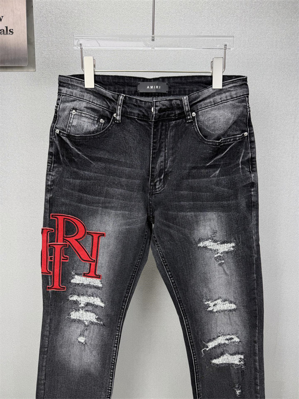 グランジテイスト クラッシュデザイン アメリカンカジュアル AMIRI アミリ コピー デニムパンツ コーディネート自在