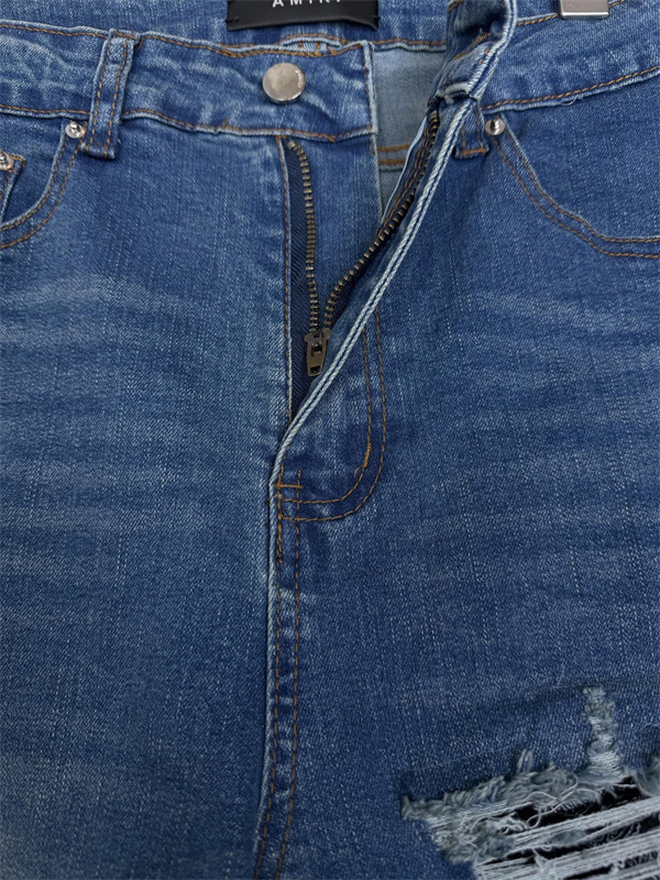 ストレートシルエット ベーシックデニム 軽快な着用感 AMIRI アミリ コピー ジーンズ 休日ファッション ワードローブアイテム