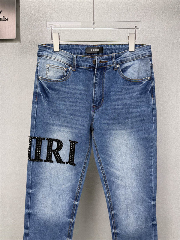フェードデニム スリムフィット 自然な色落ち AMIRI アミリ コピー デニムパンツ 立体シルエット デイリースタイル