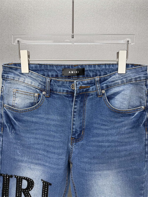 フェードデニム スリムフィット 自然な色落ち AMIRI アミリ コピー デニムパンツ 立体シルエット デイリースタイル