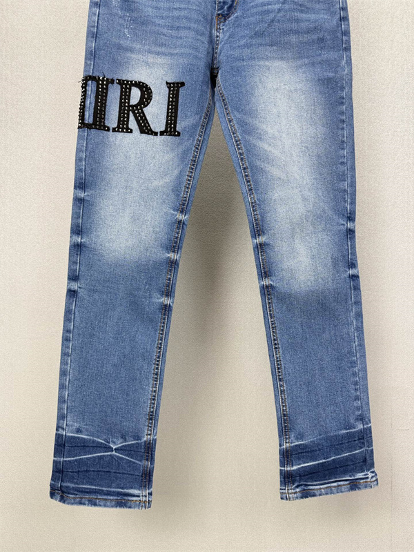 フェードデニム スリムフィット 自然な色落ち AMIRI アミリ コピー デニムパンツ 立体シルエット デイリースタイル